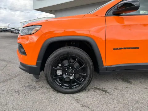 Photos of 2026 Jeep Compass Latitude Altitude for sale in Morristown, TN at Farris Jeep - Morristown