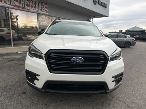 More photos of 2022 Subaru Ascent Onyx Edition at Farris Jeep - Morristown, TN