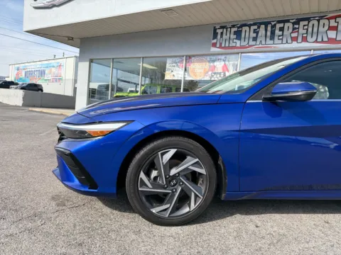 Another view of 2024 Hyundai Elantra Limited for sale in Morristown, TN at Farris Jeep - Morristown