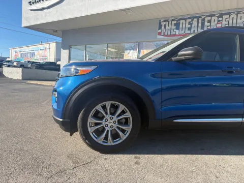 Photos of 2020 Ford Explorer XLT for sale in Morristown, TN at Farris Jeep - Morristown