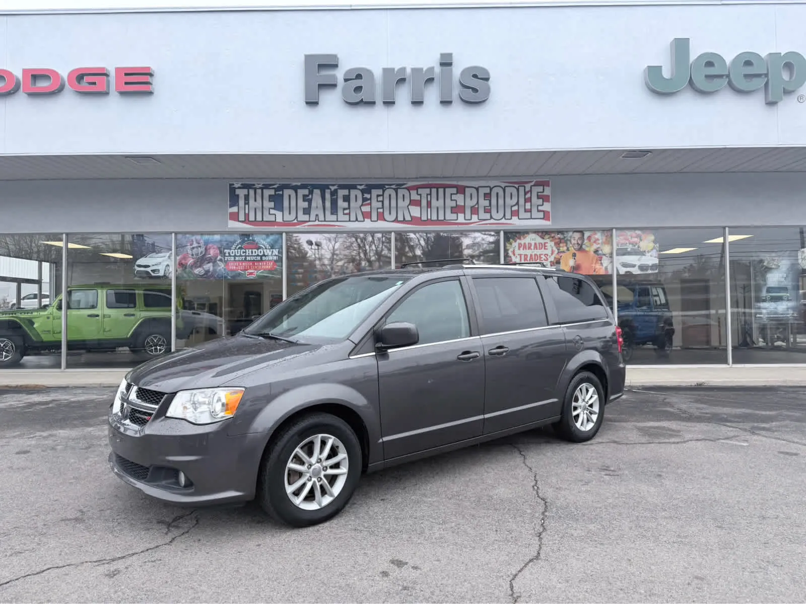 Gray 2020 Dodge Grand Caravan SXT for sale in Morristown, TN