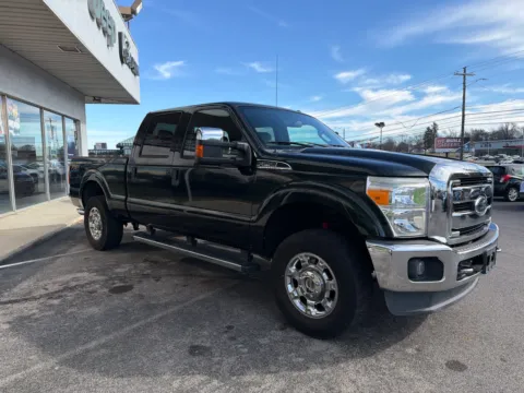 More photos of 2016 Ford Super Duty F-250 SRW XLT at Farris Jeep - Morristown, TN