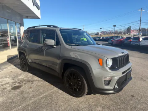 More photos of 2019 Jeep Renegade Altitude at Farris Jeep - Morristown, TN