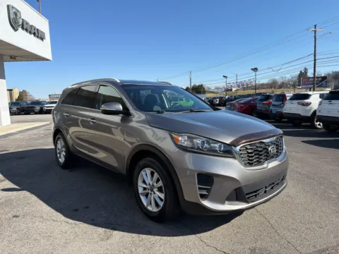 More photos of 2019 Kia Sorento LX at Farris Jeep - Morristown, TN