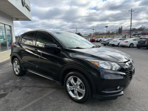 More photos of 2016 Honda HR-V EX-L w/Navi at Farris Jeep - Morristown, TN
