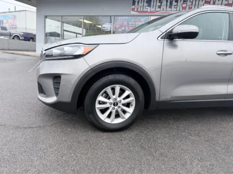 Another view of 2019 Kia Sorento LX V6 for sale in Morristown, TN at Farris Jeep - Morristown