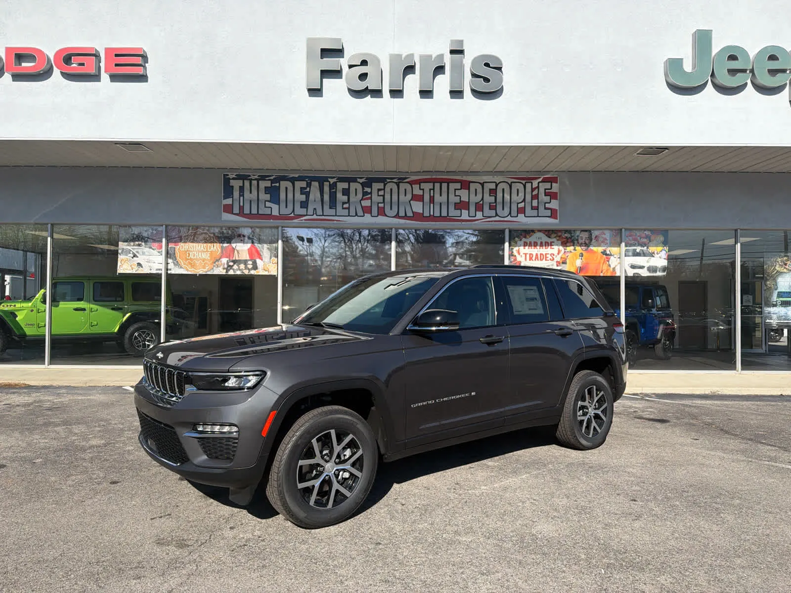 Gray 2025 Jeep Grand Cherokee Limited for sale in Morristown, TN