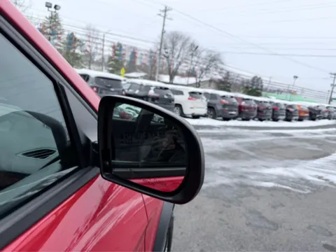 More photos of 2017 Jeep Cherokee Trailhawk at Farris Jeep - Morristown, TN