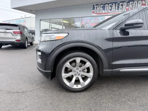 Another view of 2020 Ford Explorer Platinum for sale in Morristown, TN at Farris Jeep - Morristown