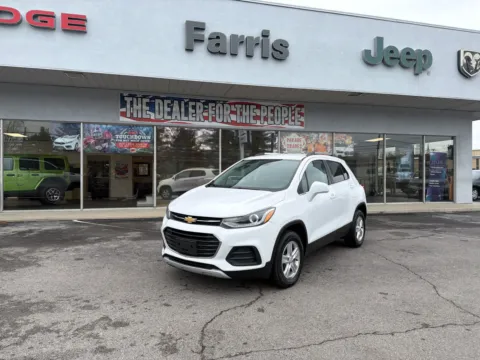 Photos of 2019 Chevrolet Trax LT for sale in Morristown, TN at Farris Jeep - Morristown