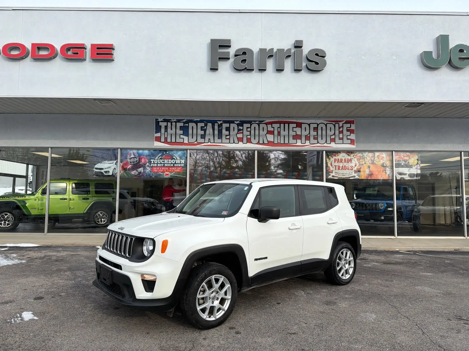 White 2023 Jeep Renegade Latitude for sale in Morristown, TN