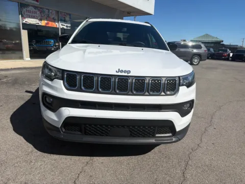 More photos of 2024 Jeep Compass Latitude at Farris Jeep - Morristown, TN