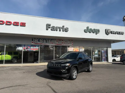 Photos of 2024 Jeep Compass Latitude for sale in Morristown, TN at Farris Jeep - Morristown