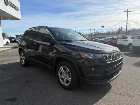 More photos of 2024 Jeep Compass Latitude at Farris Jeep - Morristown, TN