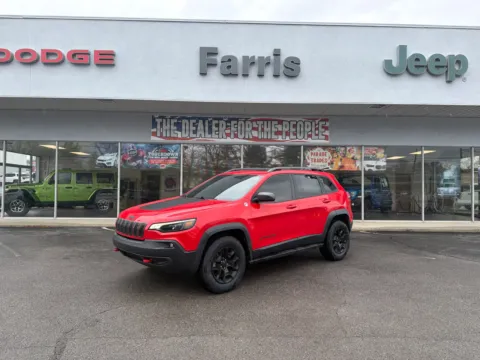 Red 2019 Jeep Cherokee Trailhawk Elite for sale in Morristown, TN