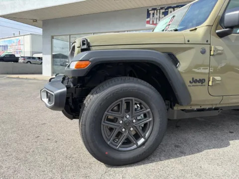 Another view of 2026 Jeep Gladiator Sport for sale in Morristown, TN at Farris Jeep - Morristown