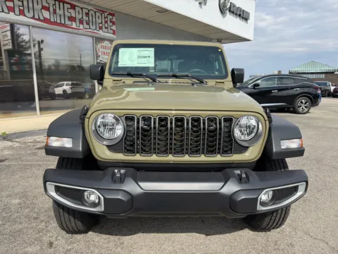More photos of 2026 Jeep Gladiator Sport at Farris Jeep - Morristown, TN