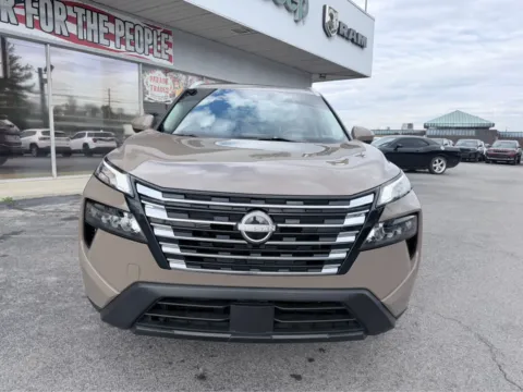 More photos of 2024 Nissan Rogue SV at Farris Jeep - Morristown, TN