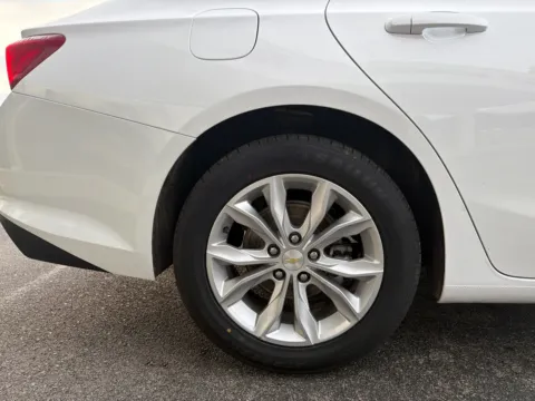 More photos of 2024 Chevrolet Malibu LT at Farris Jeep - Morristown, TN