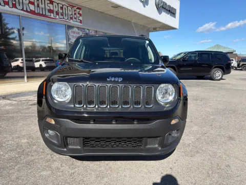 More photos of 2018 Jeep Renegade Latitude at Farris Jeep - Morristown, TN
