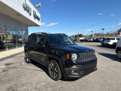 More photos of 2018 Jeep Renegade Latitude at Farris Jeep - Morristown, TN