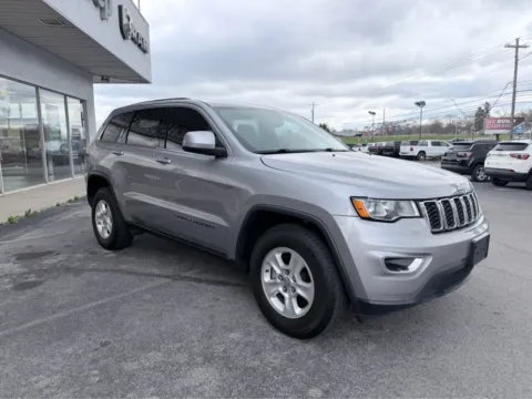 More photos of 2017 Jeep Grand Cherokee Laredo at Farris Jeep - Morristown, TN