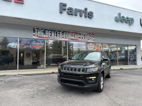 Photos of 2018 Jeep Compass Latitude for sale in Morristown, TN at Farris Jeep - Morristown
