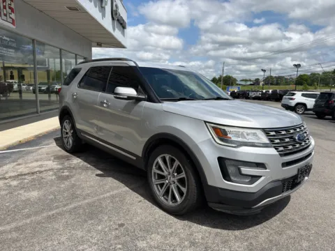 More photos of 2017 Ford Explorer Limited at Farris Jeep - Morristown, TN