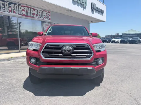 More photos of 2019 Toyota Tacoma SR5 at Farris Jeep - Morristown, TN