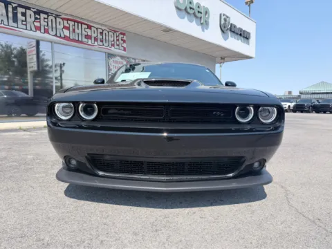 More photos of 2022 Dodge Challenger R/T at Farris Jeep - Morristown, TN