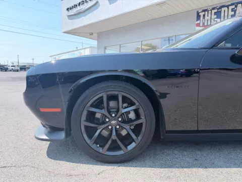 Another view of 2022 Dodge Challenger R/T for sale in Morristown, TN at Farris Jeep - Morristown