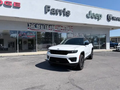 Photos of 2025 Jeep Grand Cherokee Limited for sale in Morristown, TN at Farris Jeep - Morristown