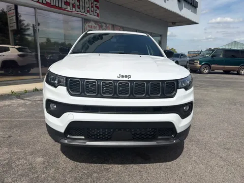 More photos of 2026 Jeep Compass Latitude Altitude at Farris Jeep - Morristown, TN
