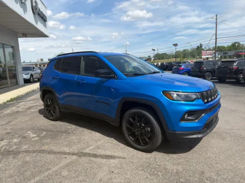 More photos of 2026 Jeep Compass Latitude Altitude at Farris Jeep - Morristown, TN