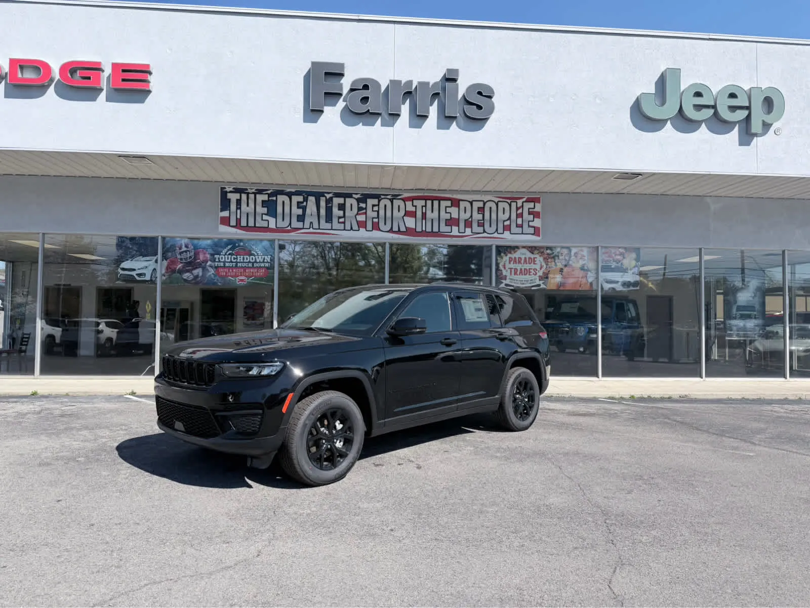 Black 2025 Jeep Grand Cherokee Altitude X for sale in Morristown, TN