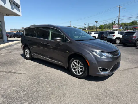 More photos of 2020 Chrysler Pacifica Touring L at Farris Jeep - Morristown, TN