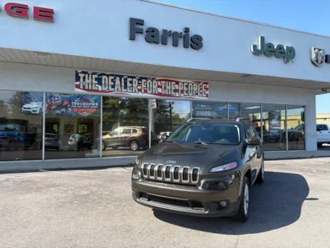 Photos of 2015 Jeep Cherokee Latitude for sale in Morristown, TN at Farris Jeep - Morristown