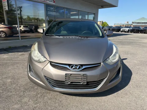 More photos of 2014 Hyundai Elantra SE at Farris Jeep - Morristown, TN