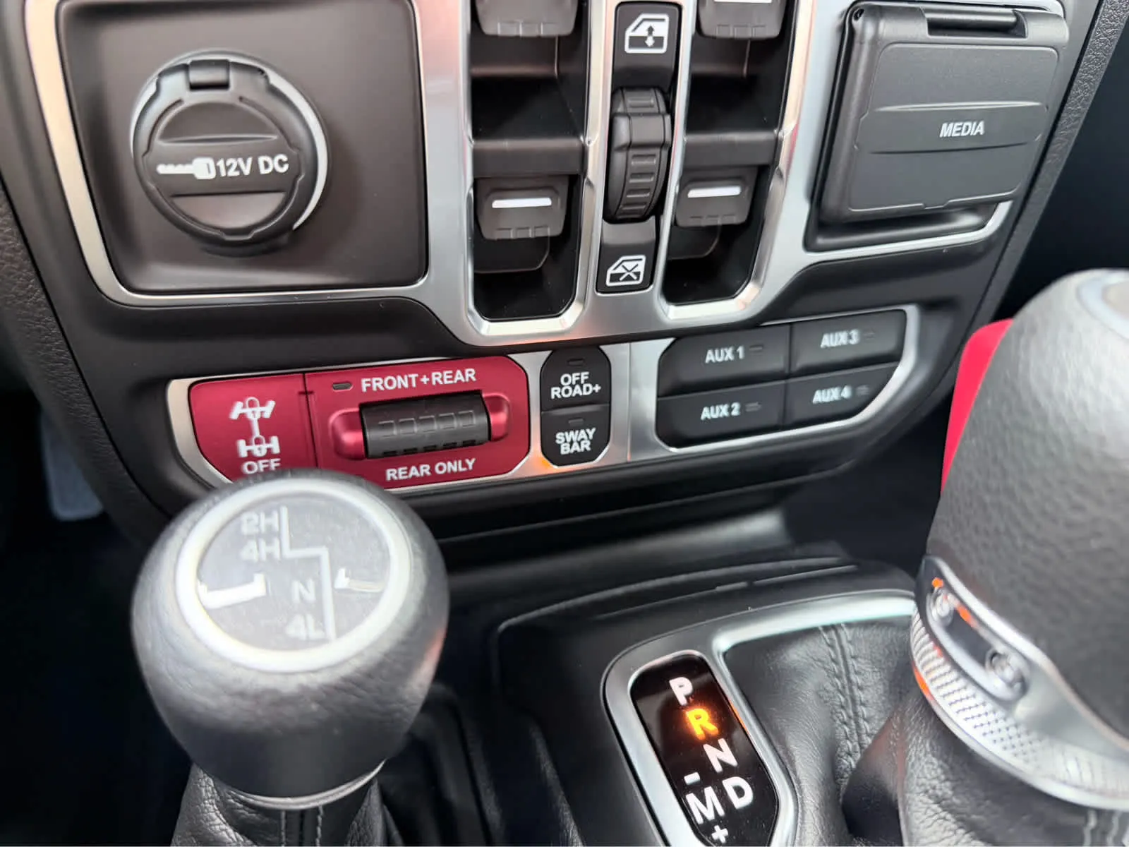 2025 Jeep Wrangler 4-Door Rubicon - Photo 28