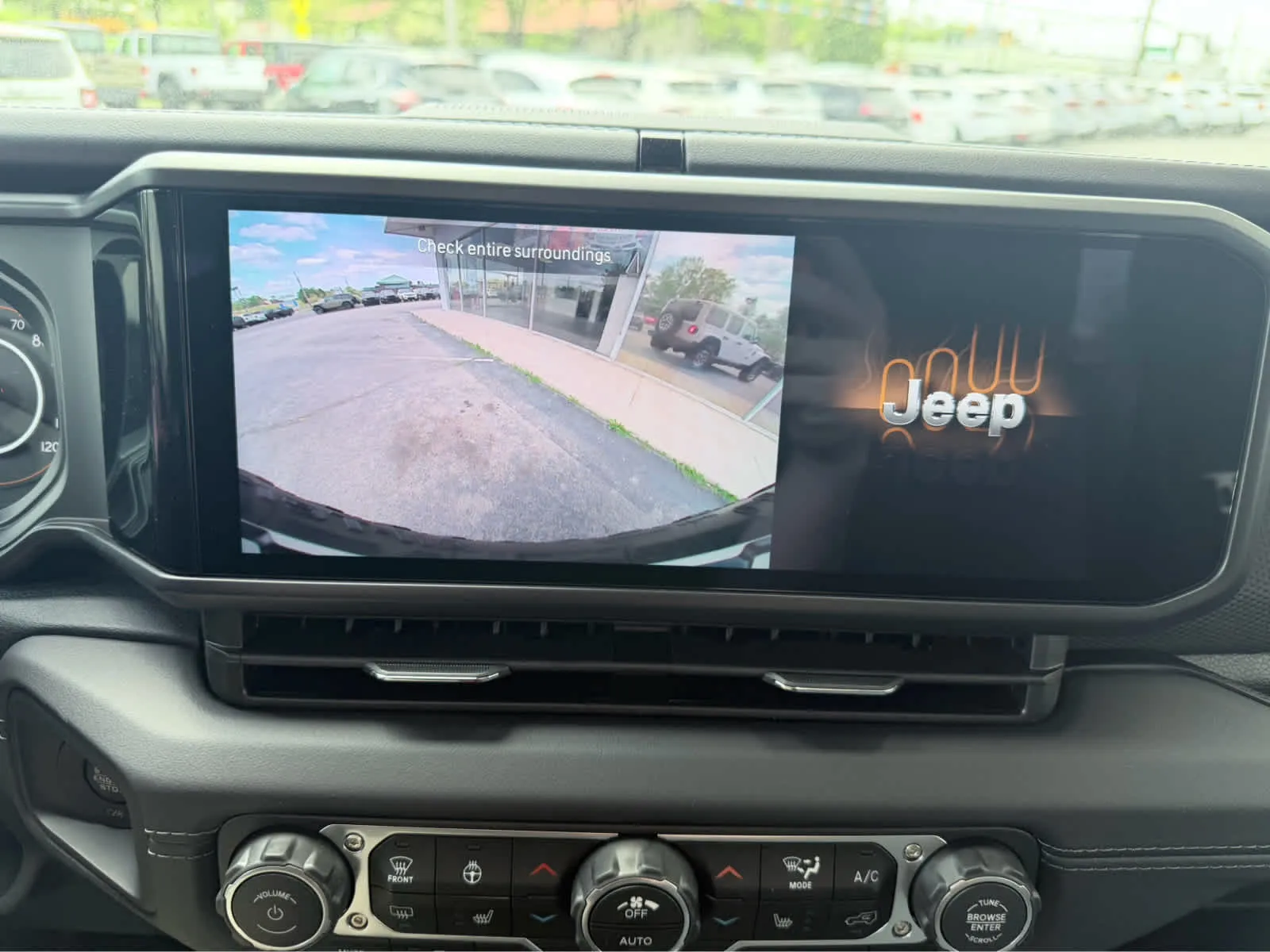 2025 Jeep Wrangler 4-Door Rubicon - Photo 26