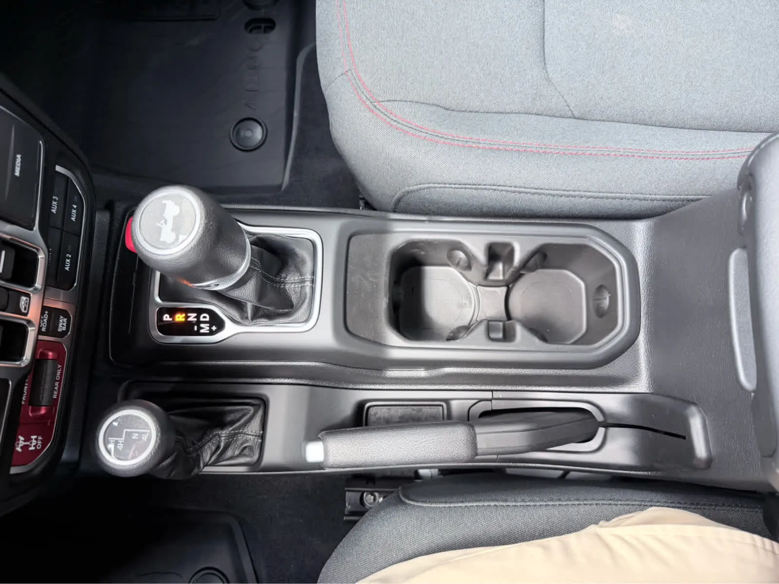 2025 Jeep Wrangler 4-Door Rubicon - Photo 29