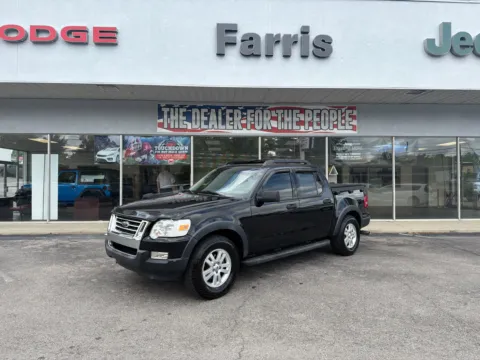 Black 2010 Ford Explorer Sport Trac XLT for sale in Morristown, TN