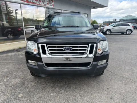 More photos of 2010 Ford Explorer Sport Trac XLT at Farris Jeep - Morristown, TN