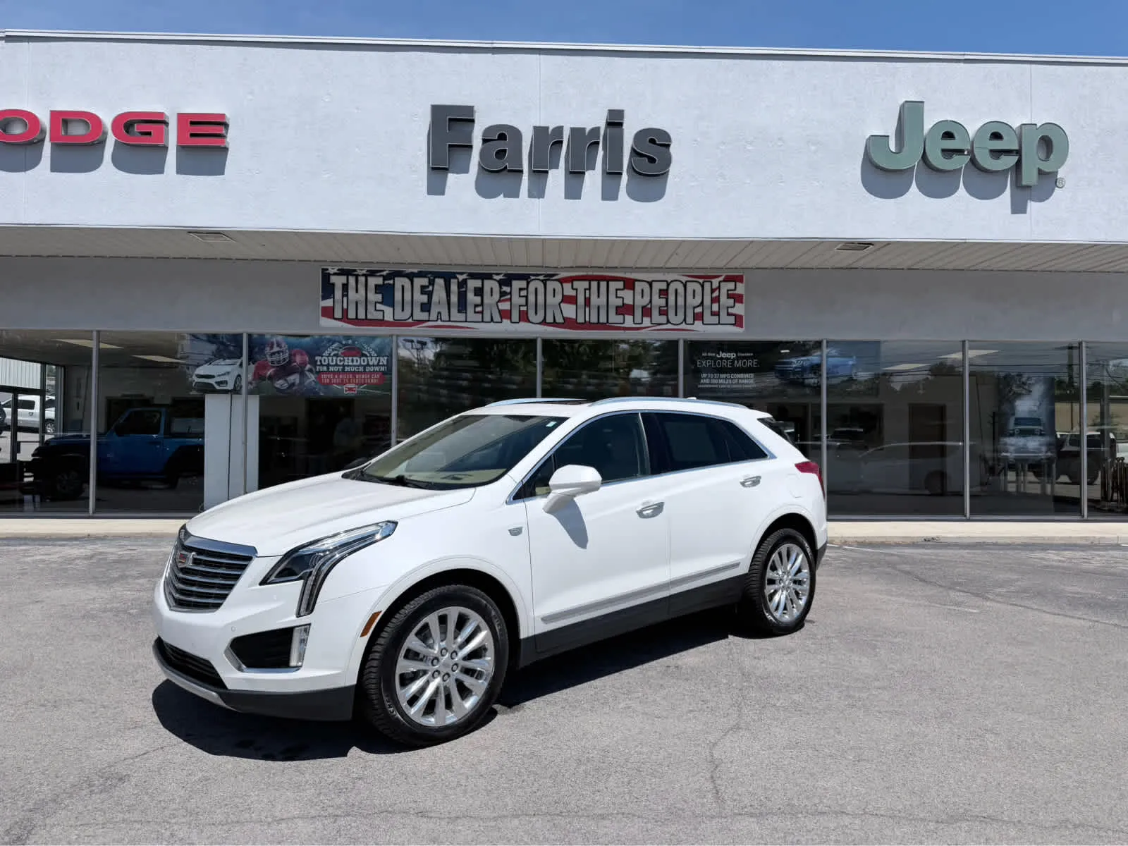 White 2017 Cadillac XT5 Platinum AWD for sale in Morristown, TN