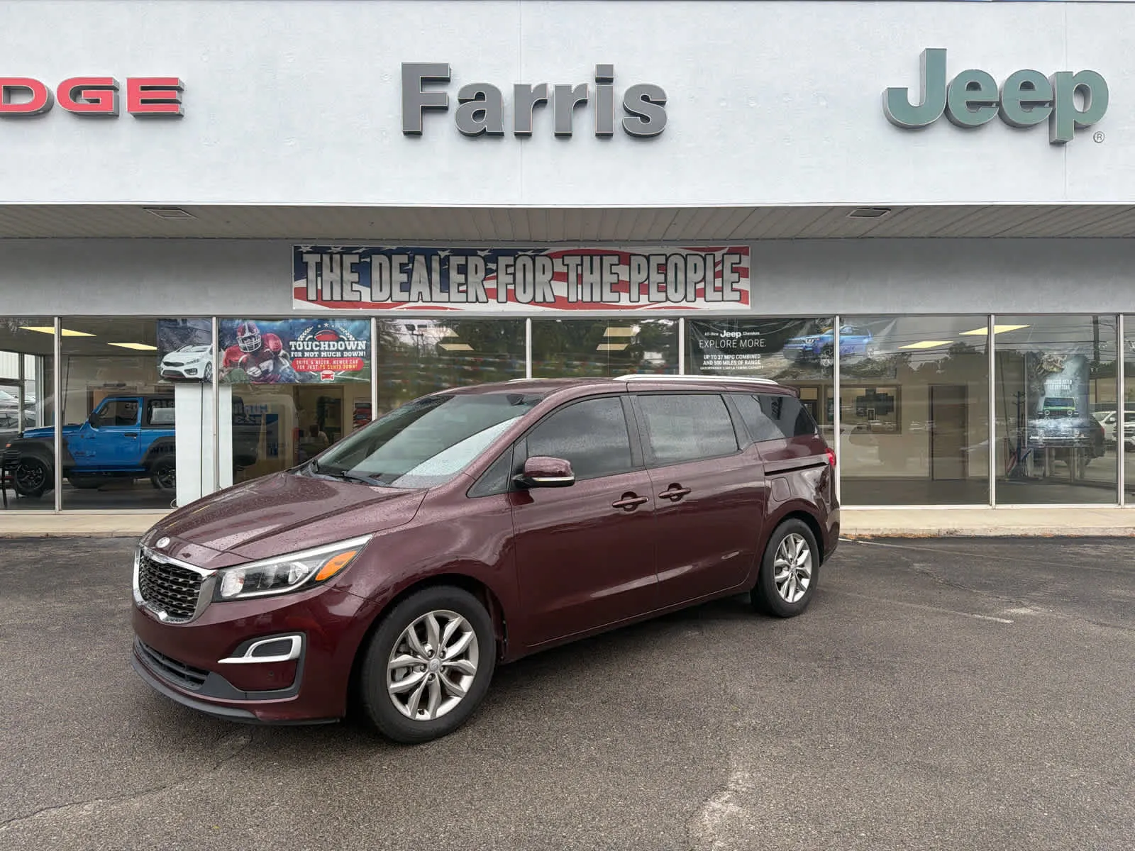 Red 2019 Kia Sedona EX for sale in Morristown, TN