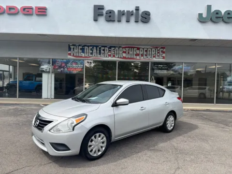 Silver 2018 Nissan Versa Sedan SV for sale in Morristown, TN