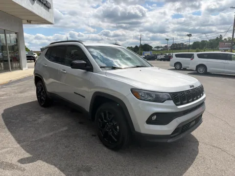 More photos of 2026 Jeep Compass Latitude Altitude at Farris Jeep - Morristown, TN