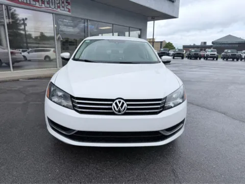 More photos of 2013 Volkswagen Passat SE at Farris Jeep - Morristown, TN