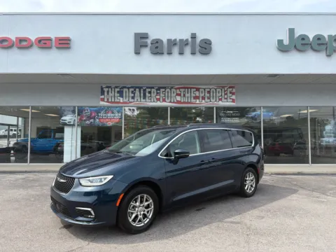 Blue 2021 Chrysler Pacifica Touring for sale in Morristown, TN