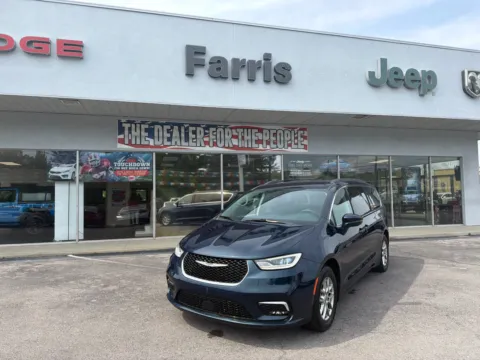 Photos of 2021 Chrysler Pacifica Touring for sale in Morristown, TN at Farris Jeep - Morristown